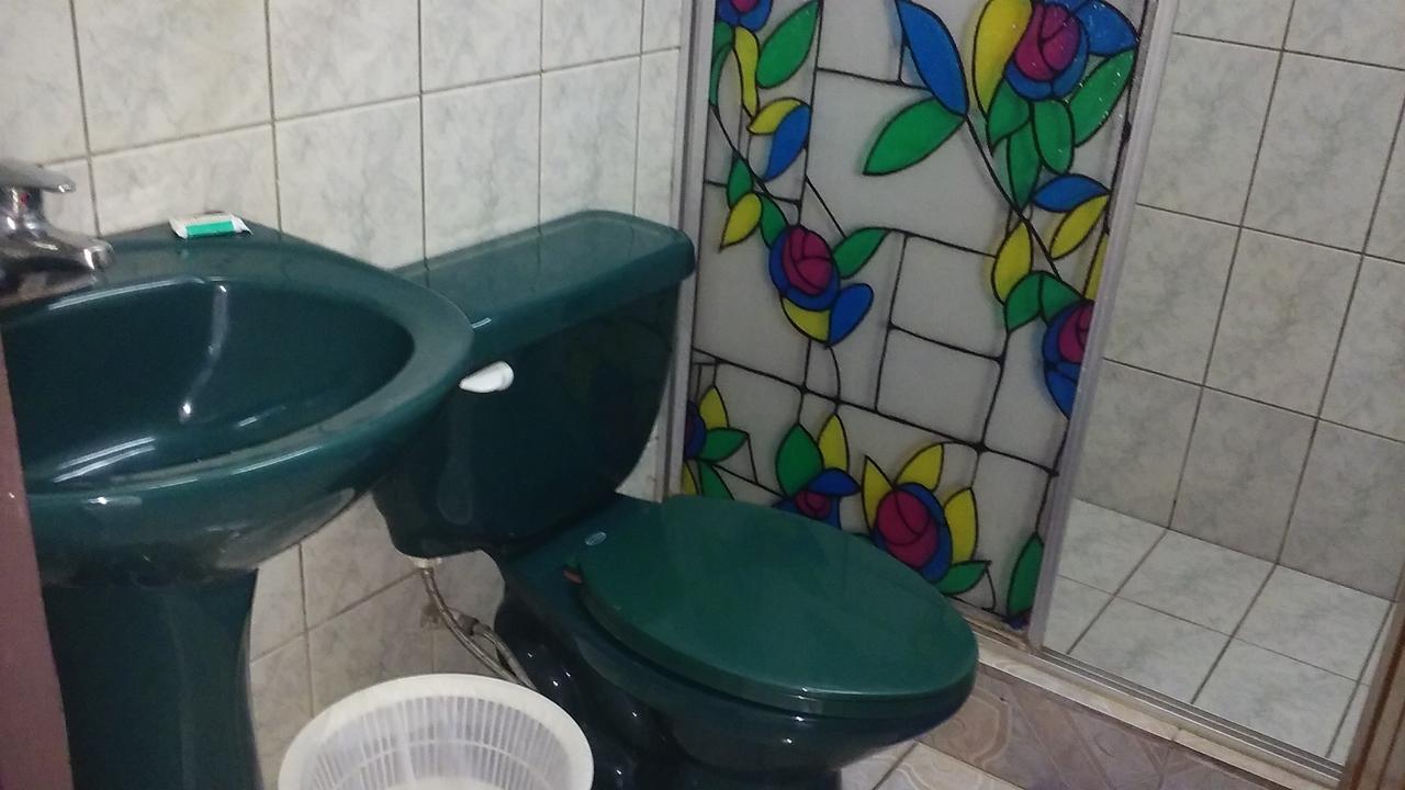 Cabinas Smith 2 Cahuita Bagian luar foto